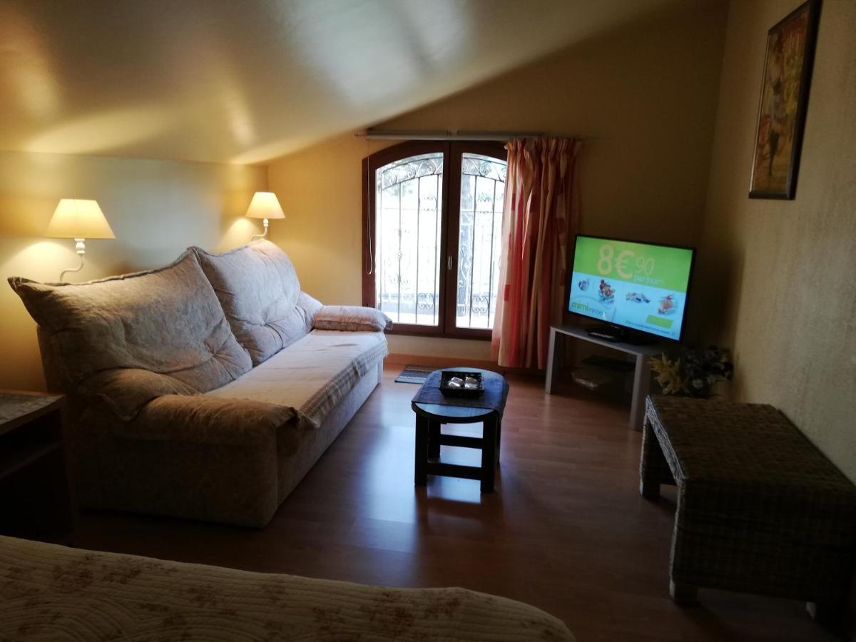 La Planquette Bed & Breakfast Castelnou Dış mekan fotoğraf